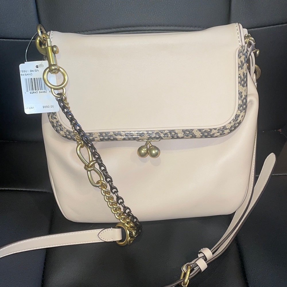 Coach Rider 24